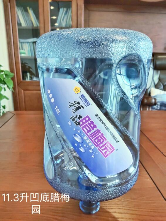 公司常年出售水桶破粹料，價格來電詳談